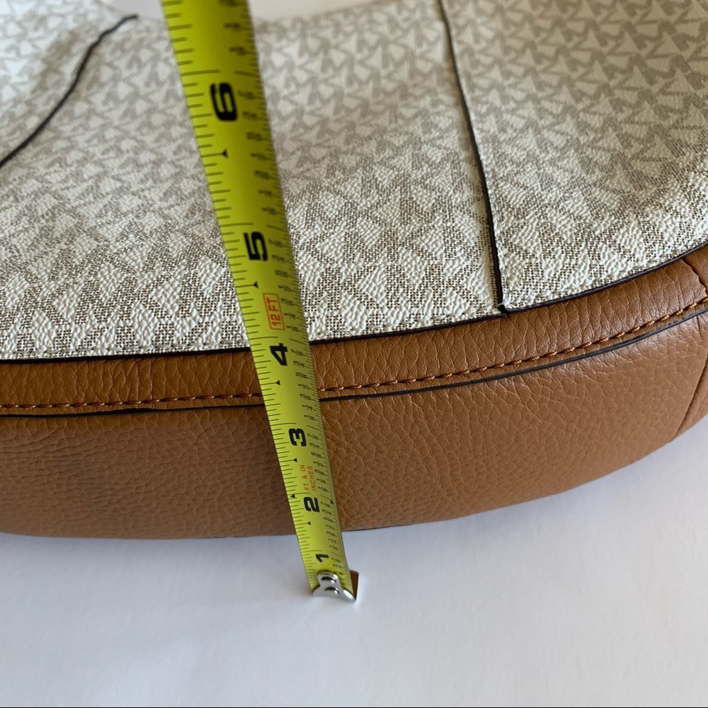 NWT Michael Kors Shoulder Bag - Picture 10 of 11